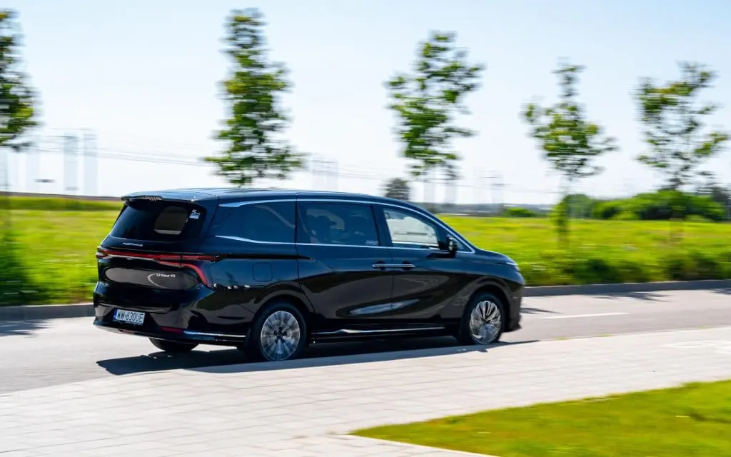 Forthing V-Tour – nowy, luksusowy VAN już dostępny w Forthing Makurat Gdańsk 8 Forthing V Tour po raz pierwszy w Trojmiescie w Forthing Makurat Gdansk 04607