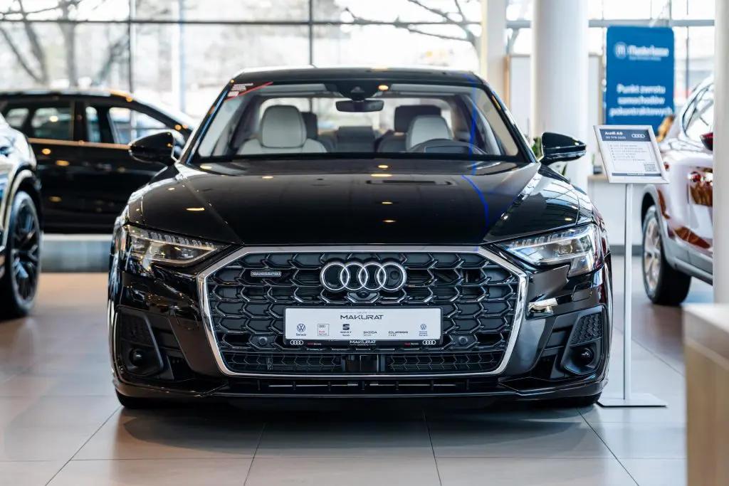 Makurat Auto – sprawdzone samochody używane w Gdańsku. Zaufaj trójmiejskiemu dealerowi 5 Grupa Makurat salon i serwis Zawodnikow 2 03453