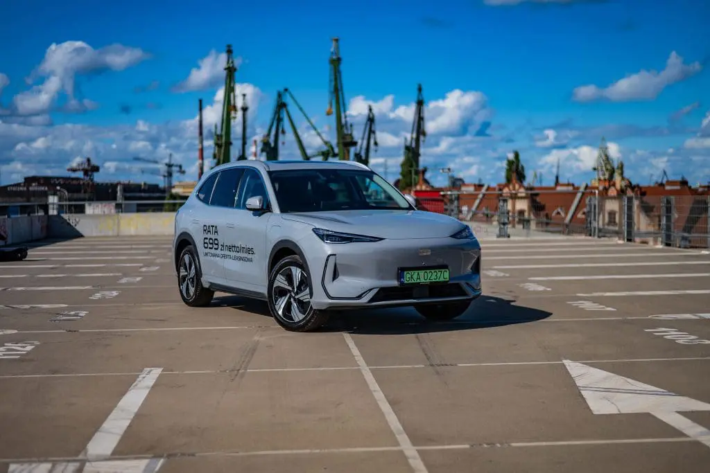 Usługi 13 Geely 1