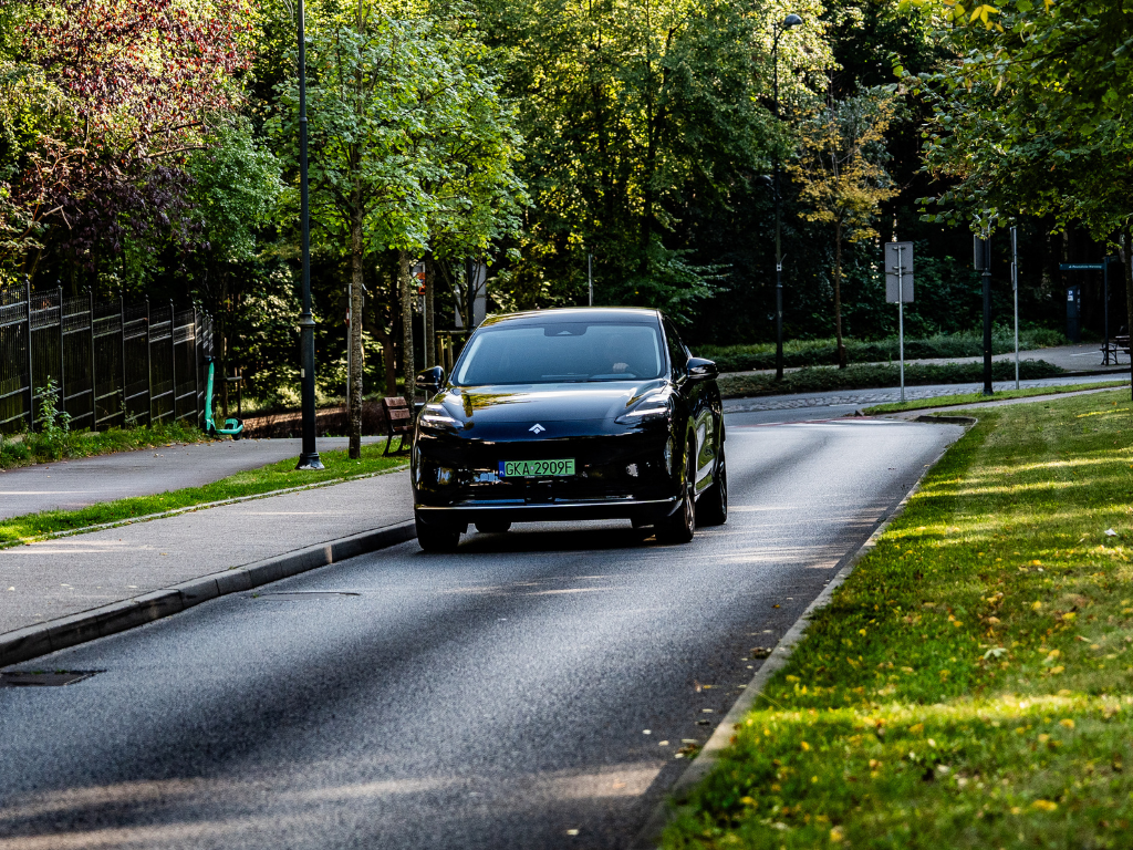 Nowe auto elektryczne już od 699 złotych netto miesięcznie? Sprawdź wynajem długoterminowy na Aion V i Hyptec HT w GAC Makurat Gdańsk 9 GAC Makurat Gdańsk wynajem długoterminowy 3