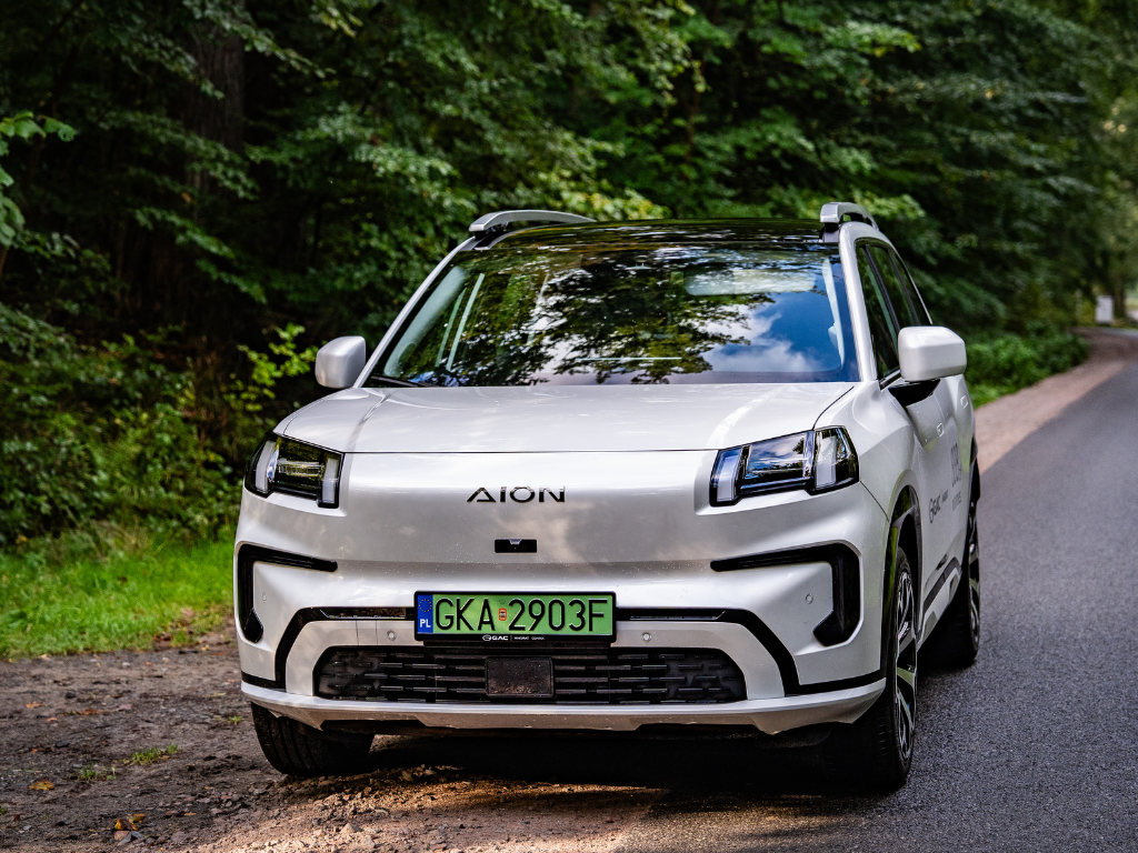 Nowe auto elektryczne już od 699 złotych netto miesięcznie? Sprawdź wynajem długoterminowy na Aion V i Hyptec HT w GAC Makurat Gdańsk 10 GAC Makurat Gdańsk wynajem długoterminowy 2