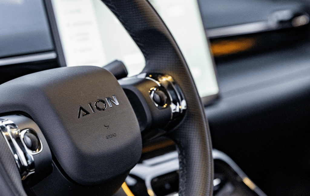 Samochód z salonu już od niespełna 75 tysięcy złotych? W GAC Makurat Gdańsk ruszyła nowa oferta na model AION V 7 dfsk 1200 x 760 px 2