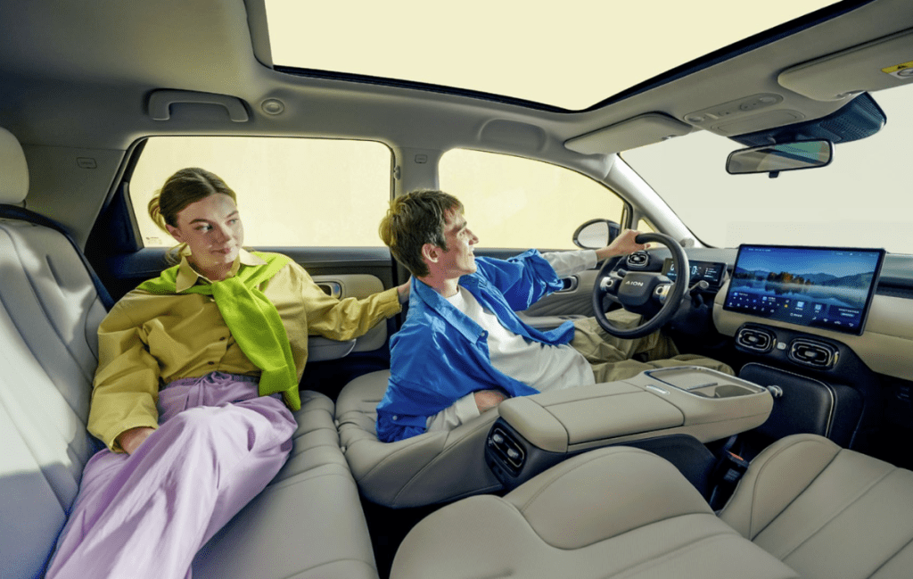 GAC AION UT GAC MAKURAT TROJMIASTO 1