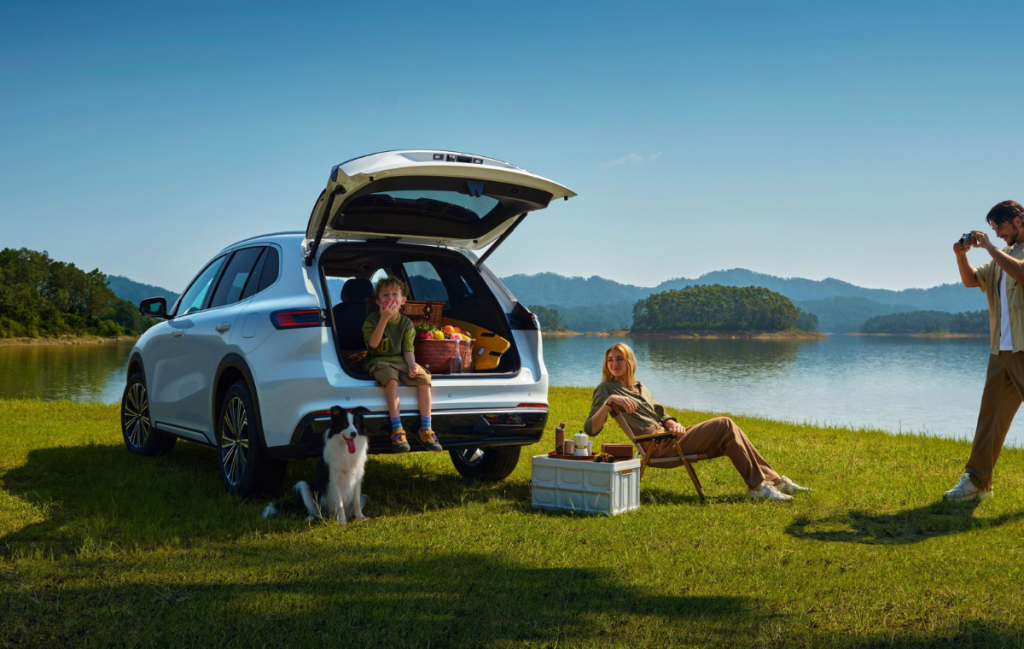 Nowa niższa cena Geely Starray EM-i. Już teraz za niespełna 120 tysięcy złotych w Geely Makurat Trójmiasto - Gdańsk i Rumia 14 Geely Starray EM-i za 119 900 złotych w Geely Makurat Trójmiasto 7