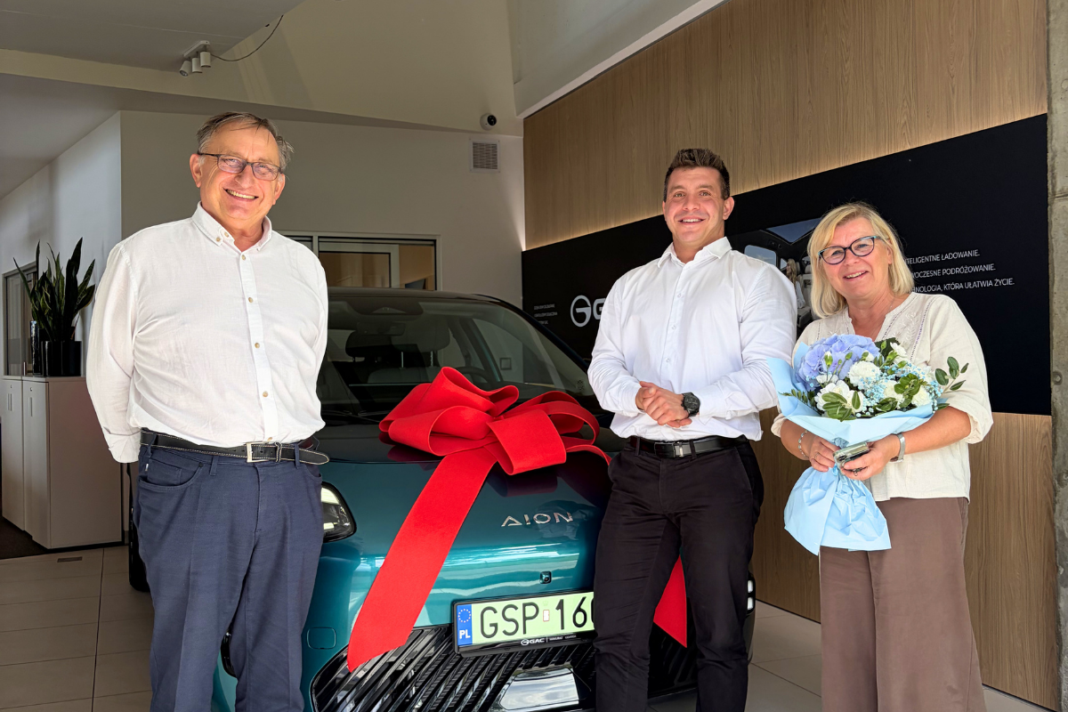 Pierwszy GAC AION UT w Europie wydany w Gdańsku – historyczny moment w GAC Makurat Trójmiasto 1 GAC AION UT pierwsze wydanie w Europie GAC Makurat Trójmiasto
