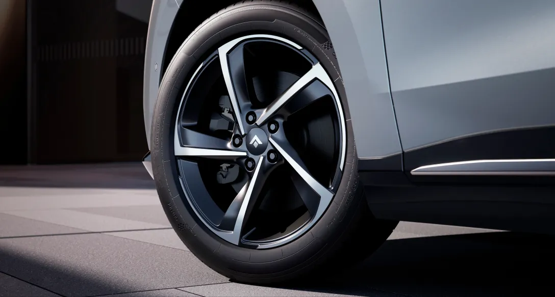 GAC Grupa Makurat 13 hyptec wheel