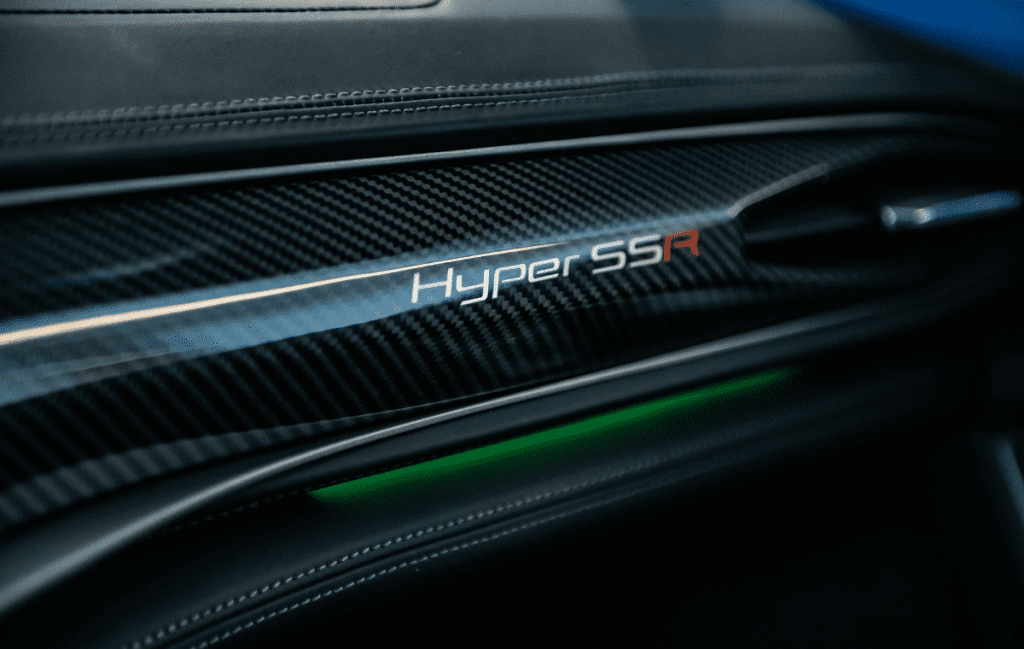 W pełni elektryczny supersamochód o mocy 1225 KM i przyspieszeniu od 0 do 100 km/h w 1,9 sekundy? Tak to nie żart – to nowy model od marki GAC – Hyptec SSR, który odwiedził salon GAC Makurat Trójmiasto. 3