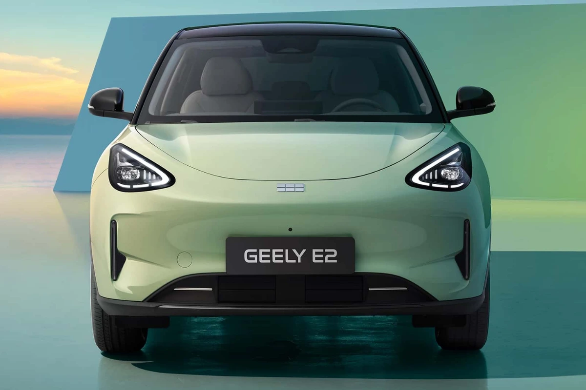 Geely E2 – cena, premiera, dane techniczne 5 Geely E2 w salonie Geely Makurat Trójmiasto