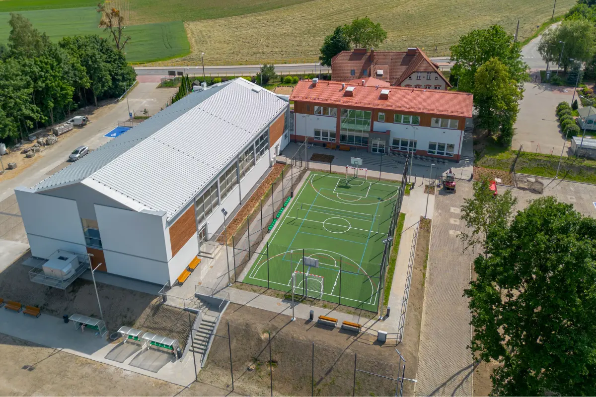 Rozbudowa szkoły w Warczu zakończona – odbiór bez uwag 1 Rozbudowa szkoły w Warczu – nowy budynek dydaktyczny