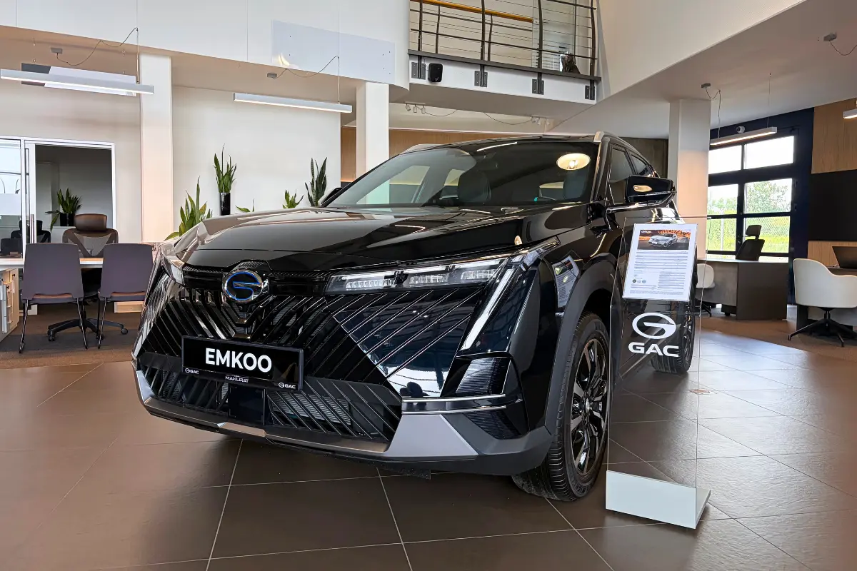 GAC EMKOO – hybrydowy SUV w salonie GAC Makurat w Gdańsku
