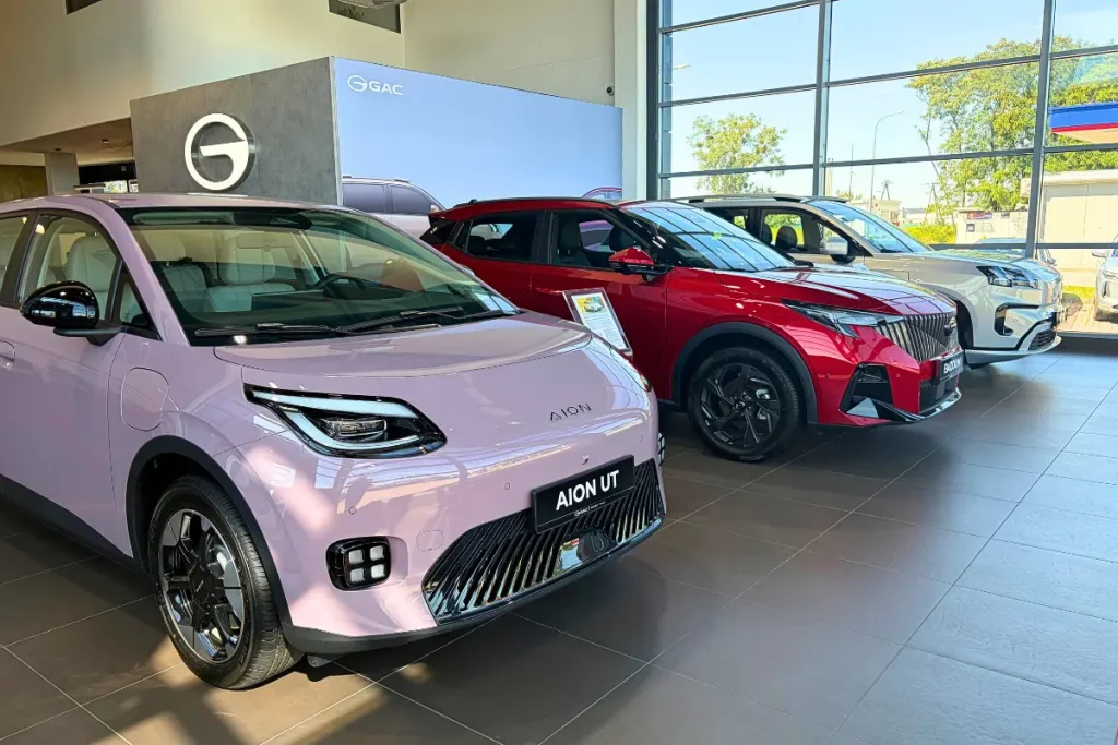 Salon Geely i GAC w Rumi – ekspozycja modeli GAC